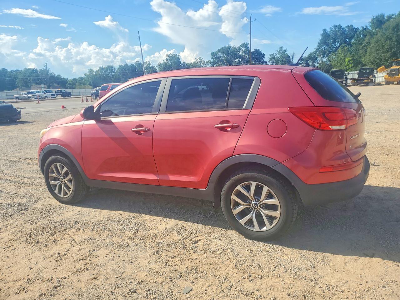 2015 Kia Sportage Lx Красный vin: KNDPB3AC8F7683374