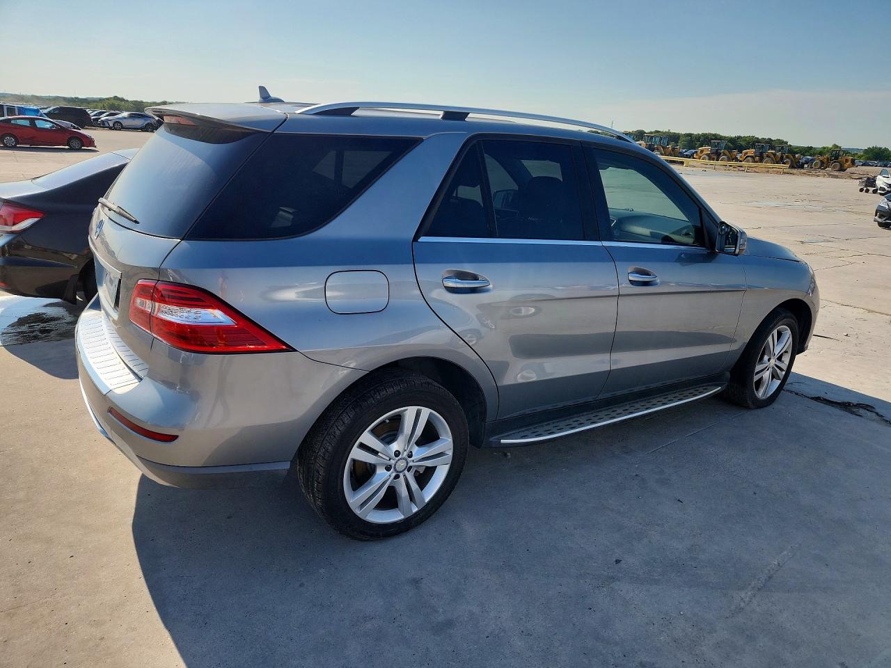 2014 Mercedes-benz Ml 350 Silver vin: 4JGDA5JB2EA271201