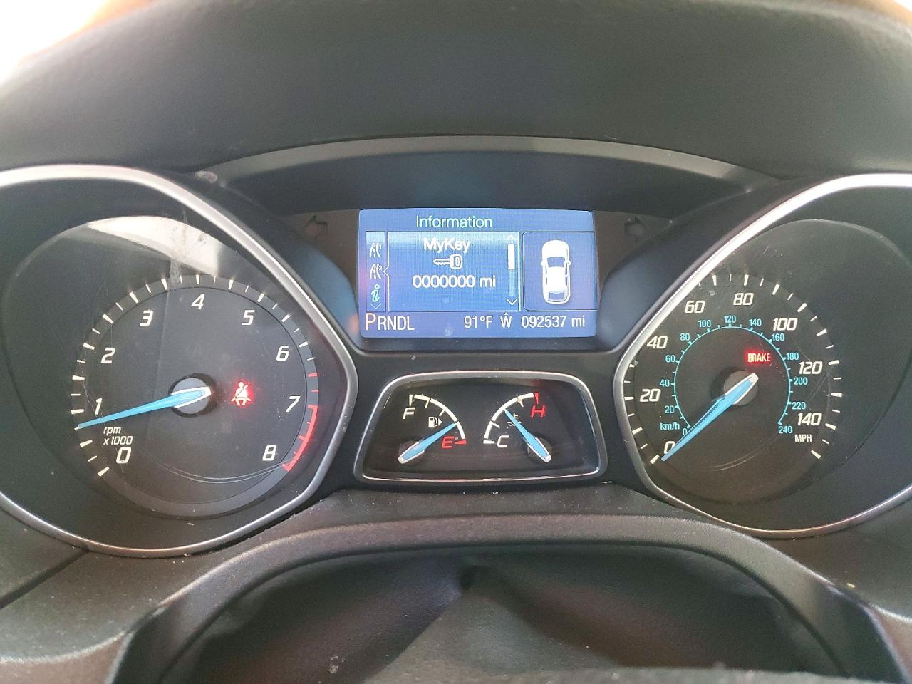 2014 Ford Focus Se White vin: 1FADP3F27EL110840