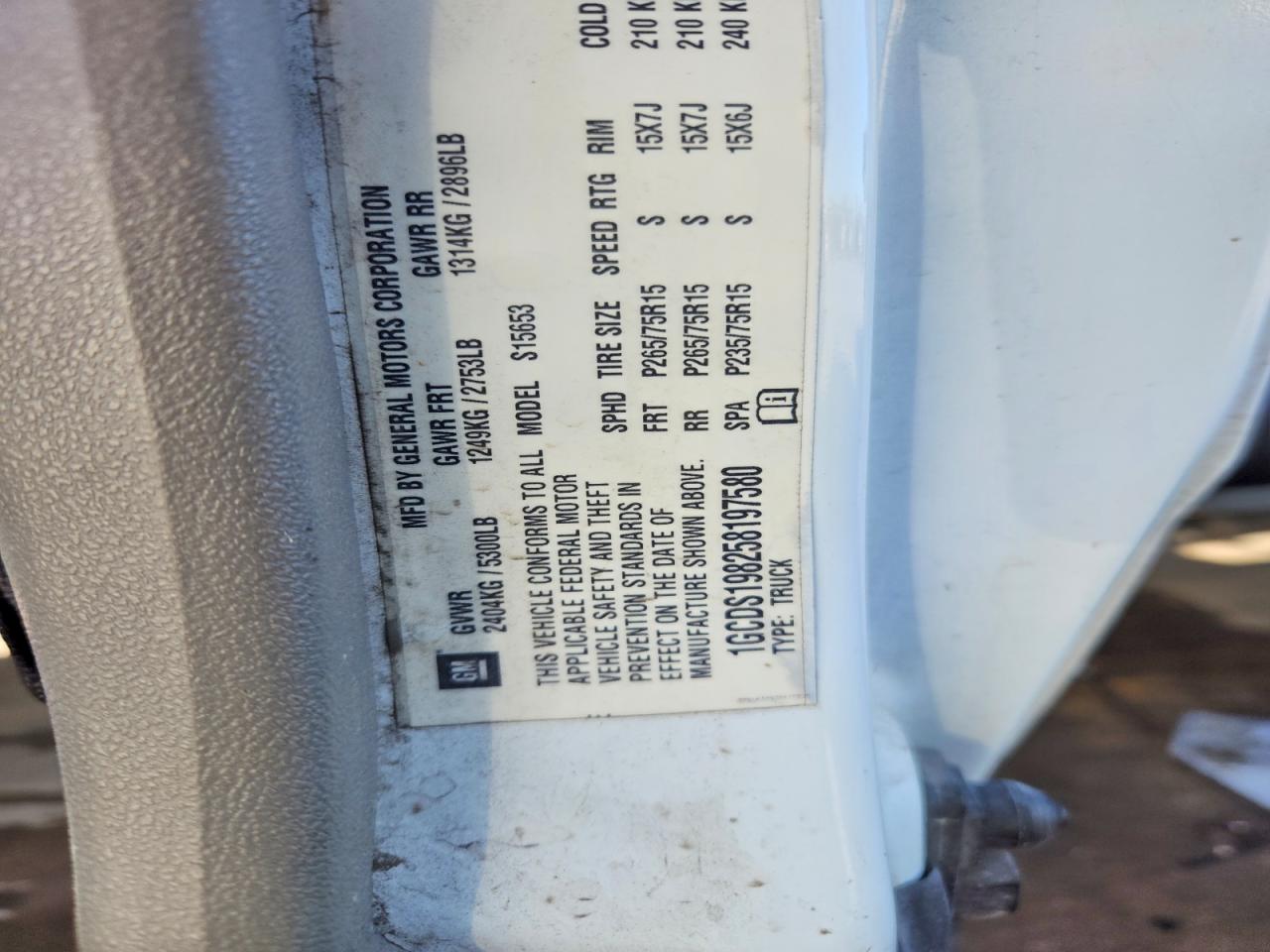 2005 Chevrolet Colorado White vin: 1GCDS198258197580