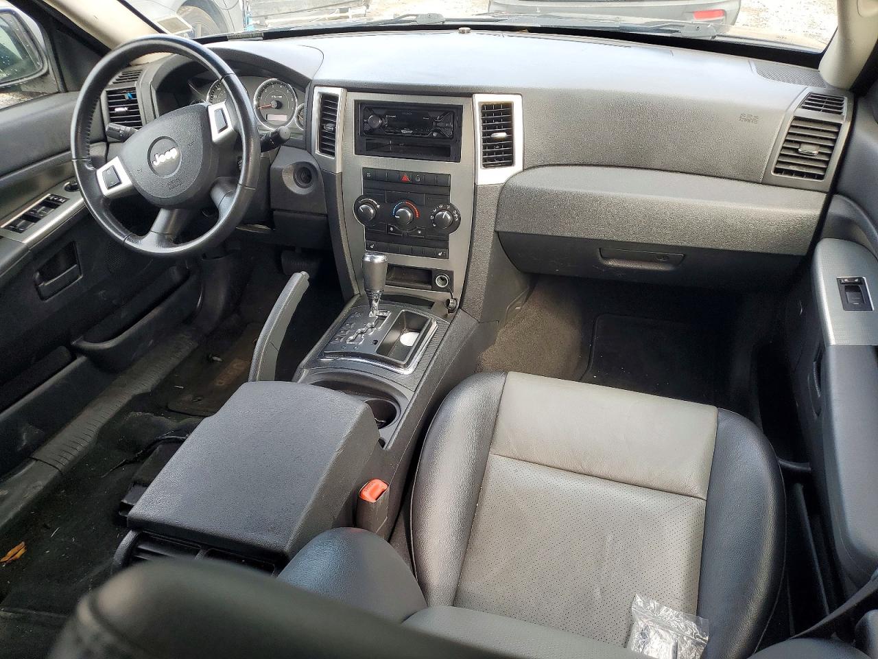 2008 Jeep Grand Cherokee Laredo Black vin: 1J8GR48K18C153698