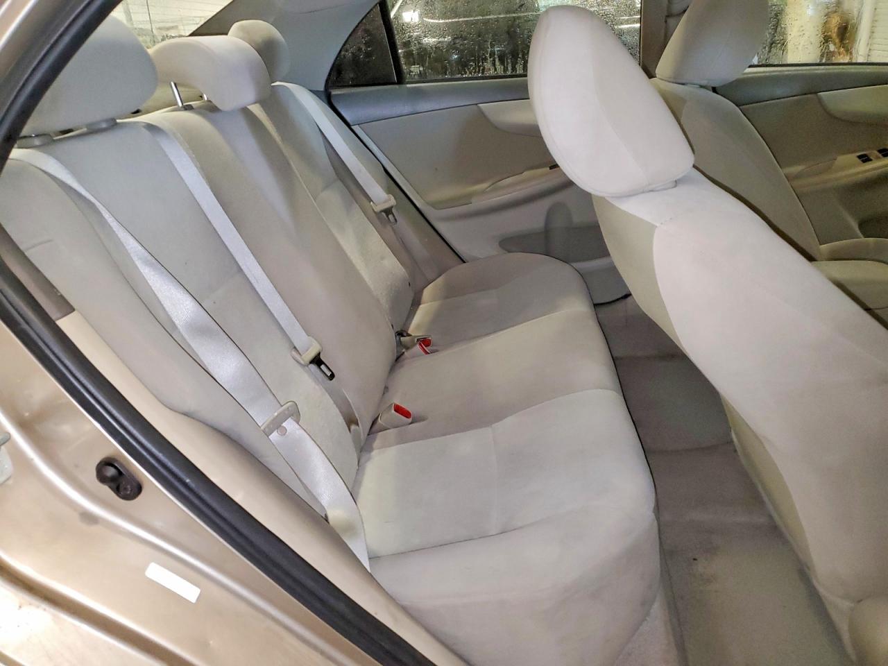 2009 Toyota Corolla Le Gold vin: 1NXBU40E79Z105085