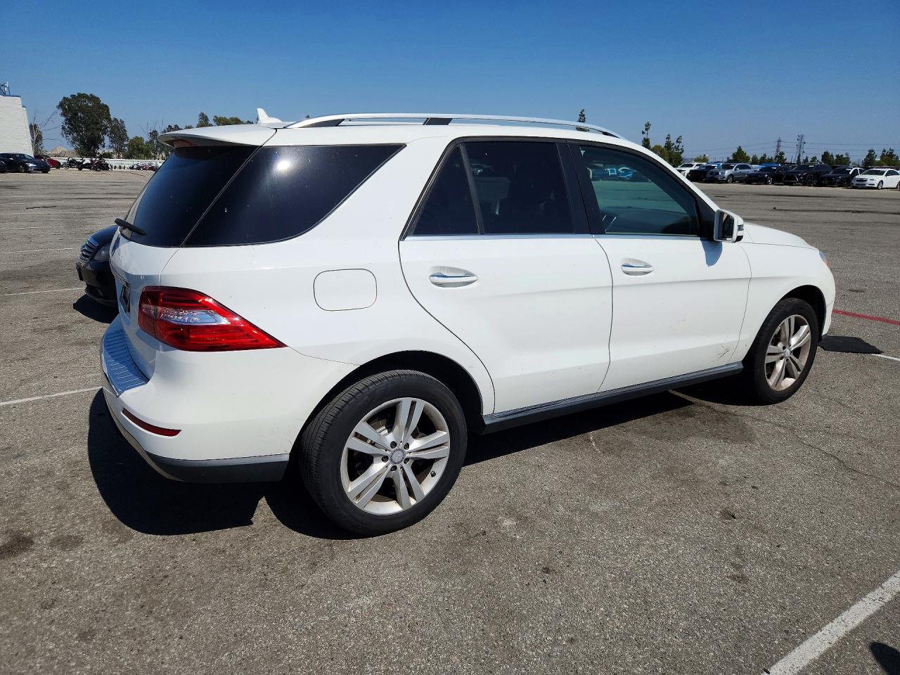 2015 Mercedes-benz Ml 350 White vin: 4JGDA5JB6FA550278