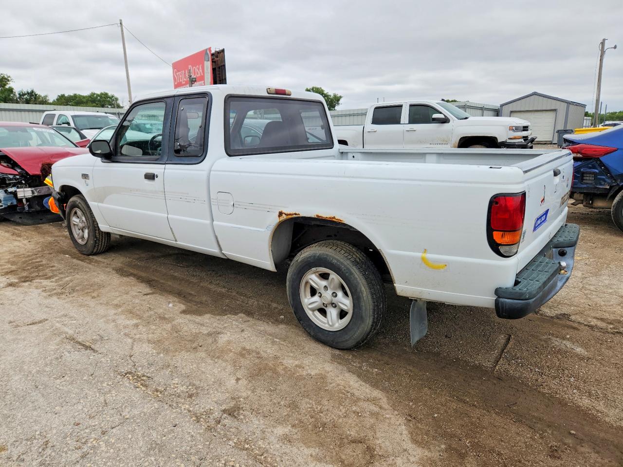 1994 Mazda B3000 Cab Plus White vin: 4F4CR16U3RTM02908
