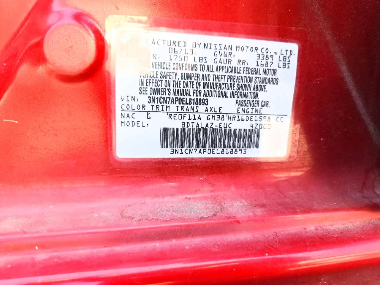 2014 Nissan Versa 1.6 S Красный vin: 3N1CN7AP0EL818893
