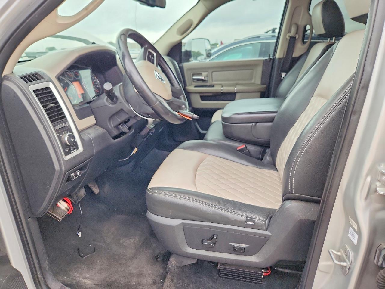 2011 Dodge Ram 1500 Silver vin: 1D7RV1CTXBS553661