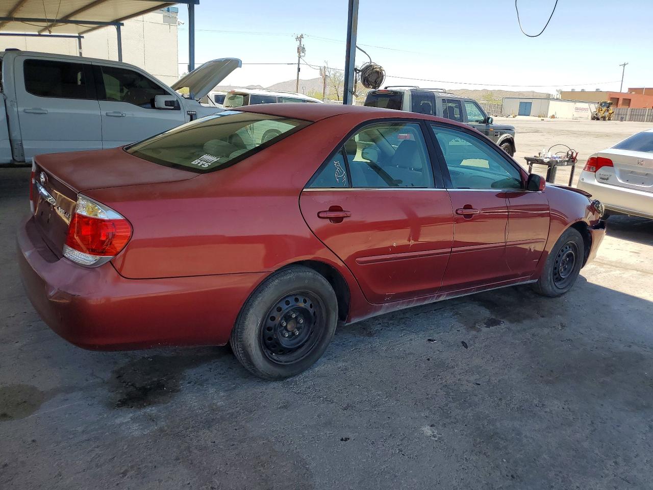 2005 Toyota Camry Le Темно-бордовый vin: 4T1BE32K85U062980