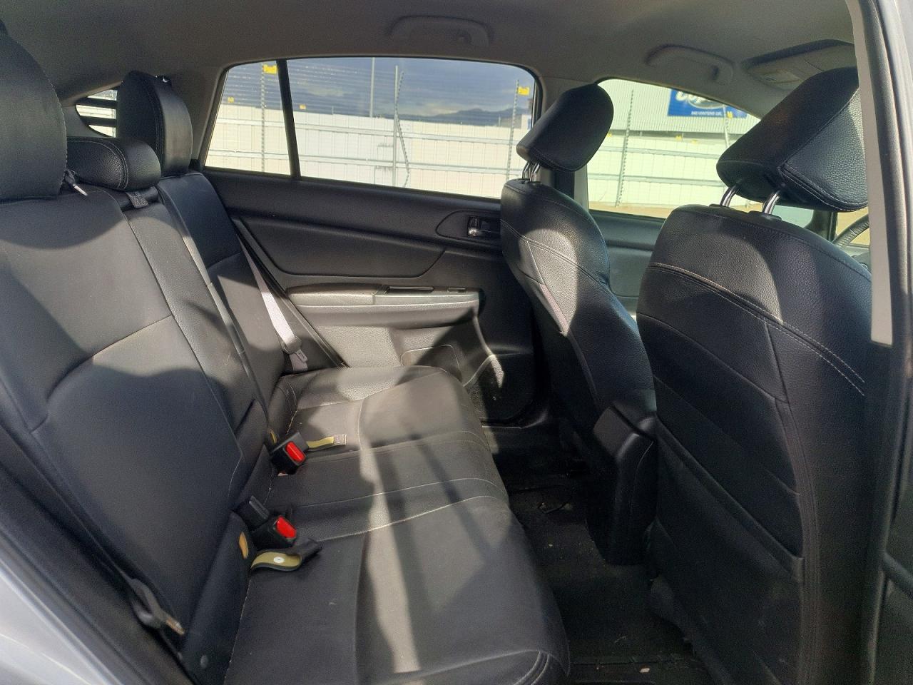 2014 Subaru Xv Crosstrek 2.0 Limited Silver vin: JF2GPAGC9E8313686