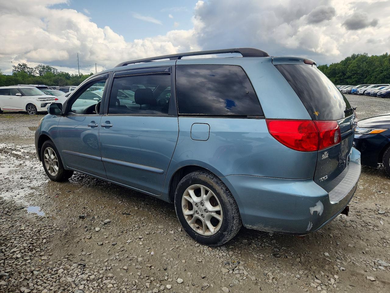 2006 Toyota Sienna Xle 7 Passenger Blue vin: 5TDBA22C56S065733