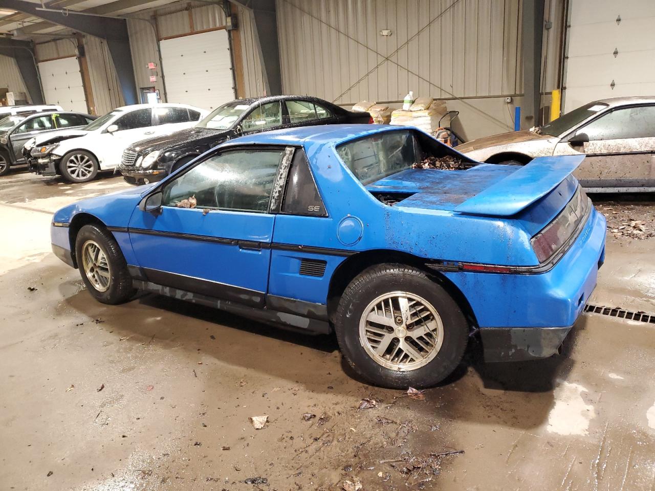 1987 Pontiac Fiero Se Blue vin: 1G2PF11R6HP237261