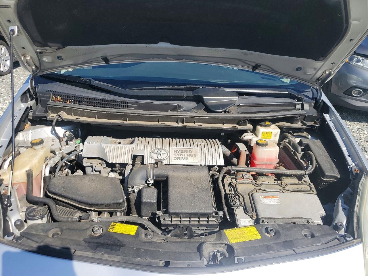 2011 Toyota Prius Three Серебряный vin: JTDKN3DU0B1396095