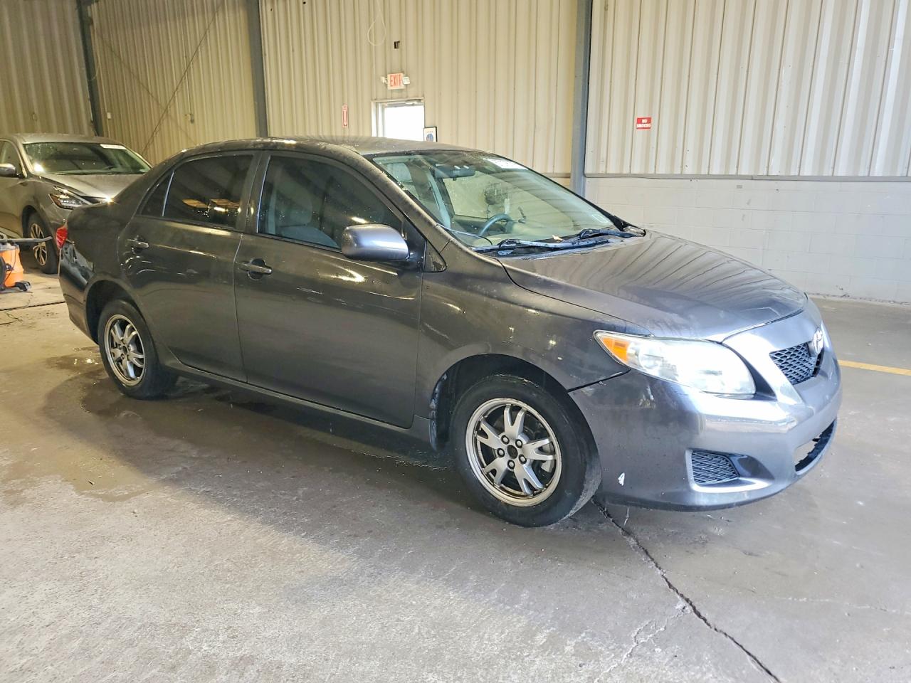 2010 Toyota Corolla Le Gray vin: 1NXBU4EE6AZ173889