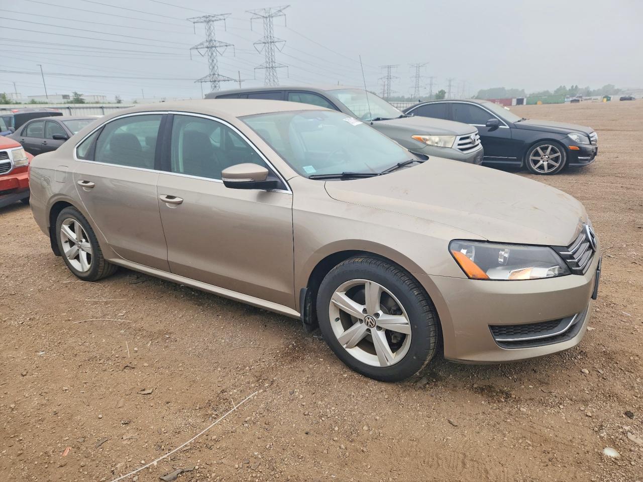 2015 Volkswagen Passat Se Beige vin: 1VWBT7A38FC066334