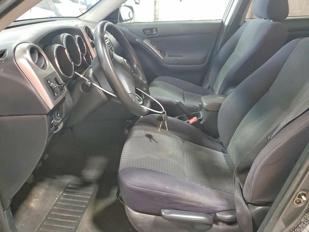 2005 Toyota Matrix Base Charcoal vin: 2T1KR32E75C386230