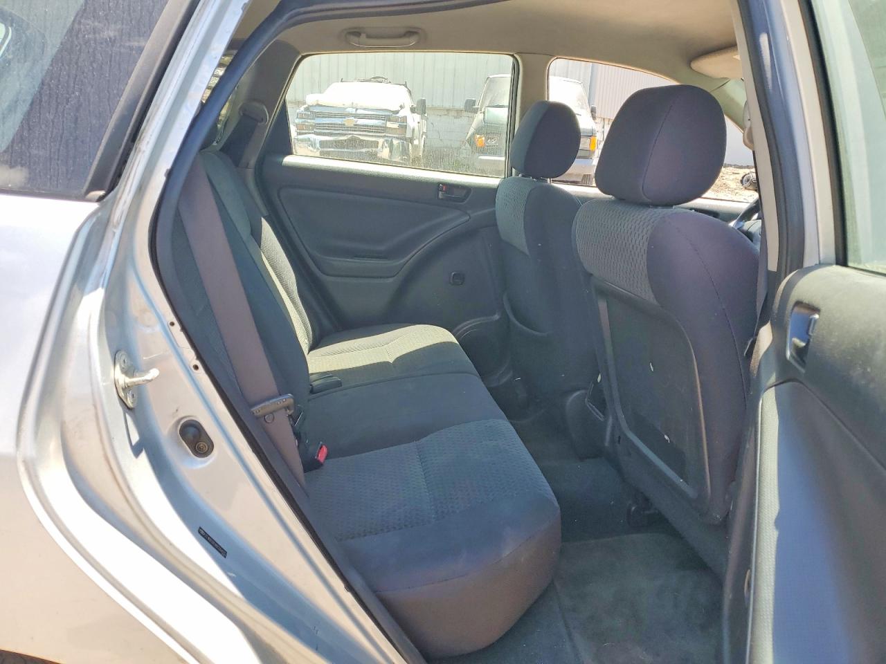 2006 Toyota Corolla Matrix Xr Silver vin: 2T1KR32E86C564552