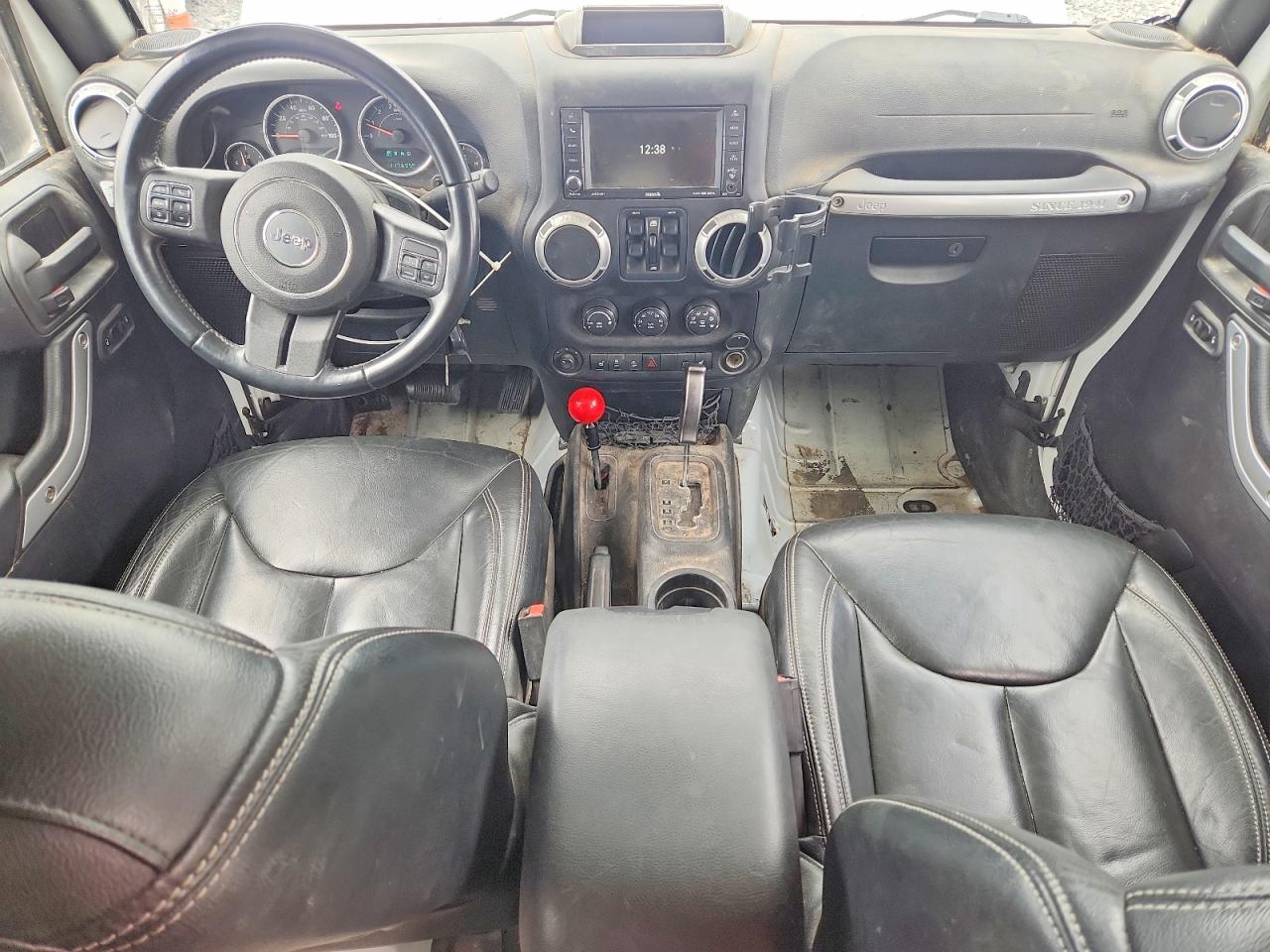 2015 Jeep Wrangler Unlimited Rubicon White vin: 1C4BJWFG9FL765406