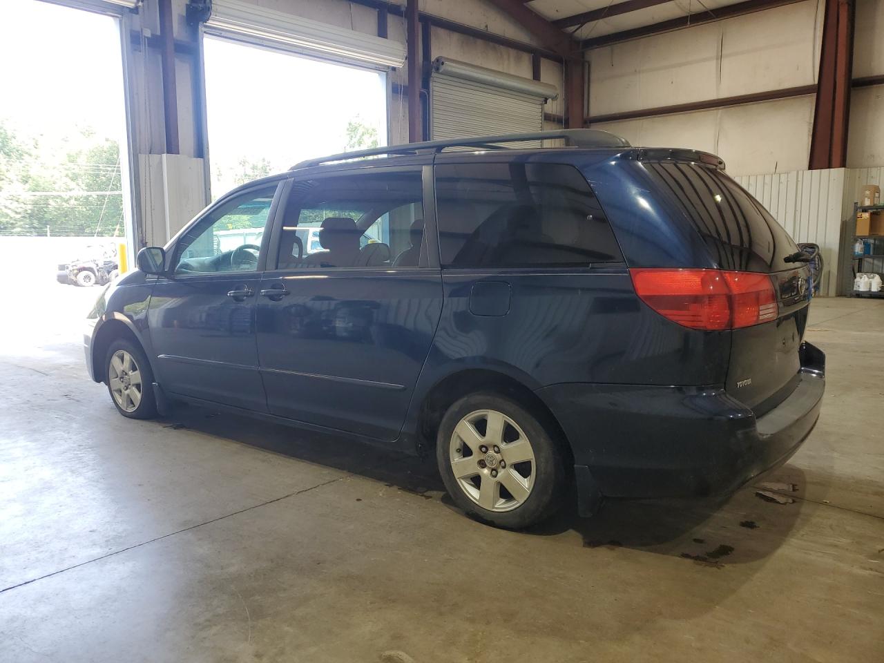 2004 Toyota Sienna Xle 7 Passenger Blue vin: 5TDZA22C44S013313