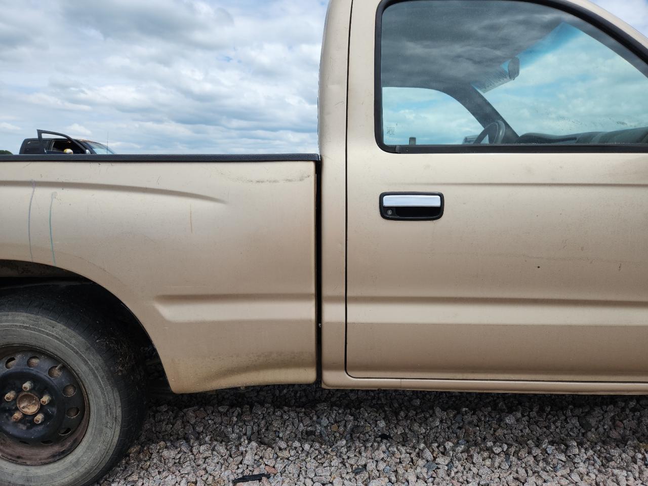 1998 Toyota Tacoma Base Gold vin: 4TANL42N3WZ090578