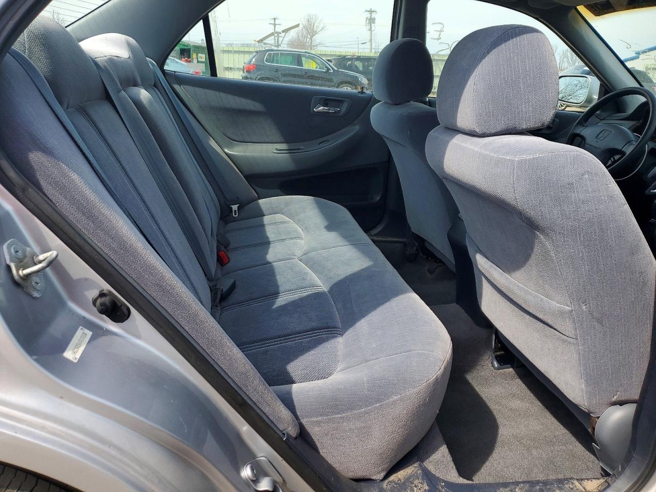 2000 Honda Accord Lx Серебряный vin: 1HGCG6554YA106930