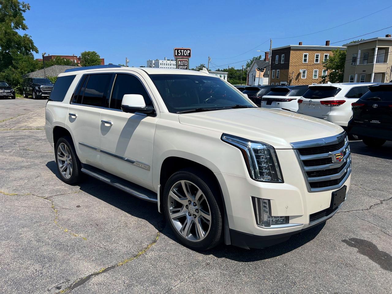 2015 Cadillac Escalade Premium White vin: 1GYS4NKJ2FR678120
