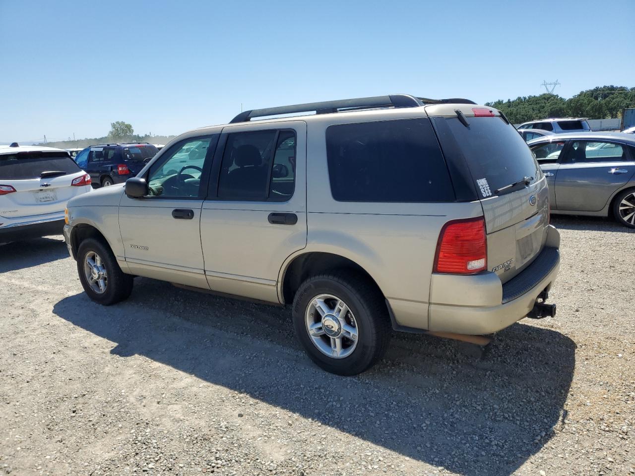 2005 Ford Explorer Xlt Tan vin: 1FMZU73E85ZA18224