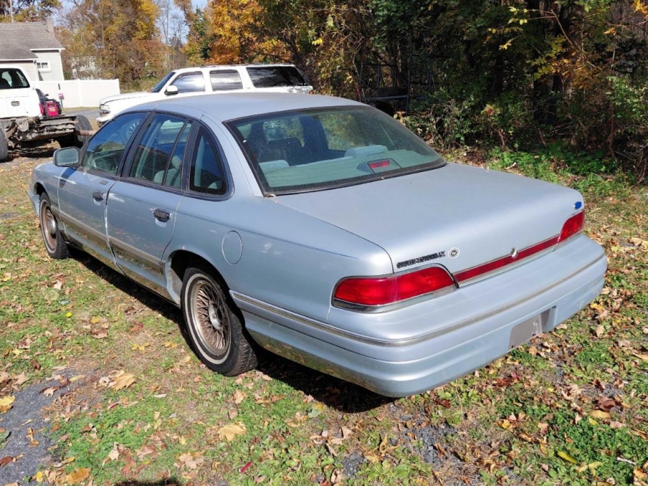 1994 Ford Crown Victoria Lx Blue vin: 2FALP74W5RX203065