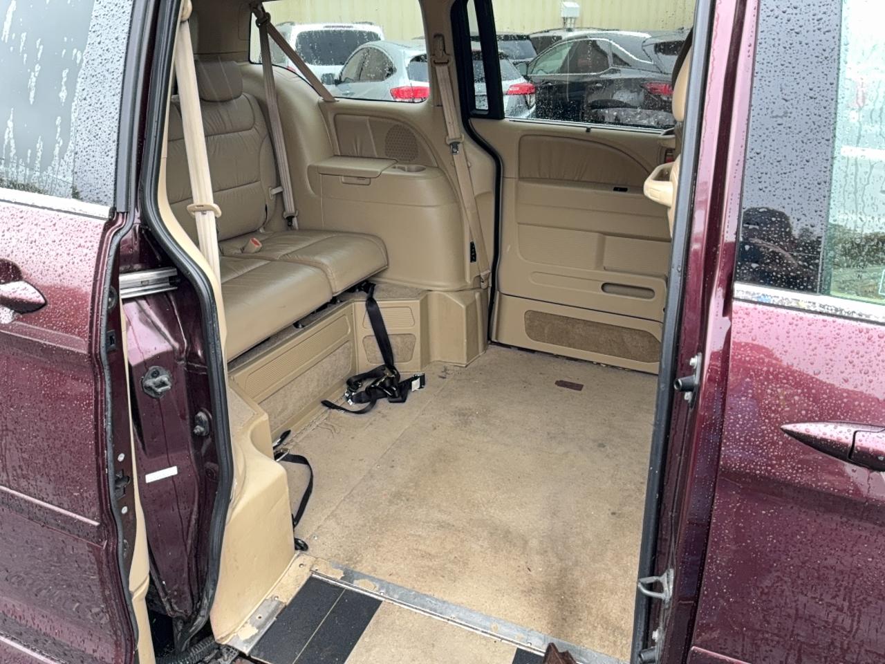 2010 Honda Odyssey Exl Burgundy vin: 5FNRL3H68AB013106