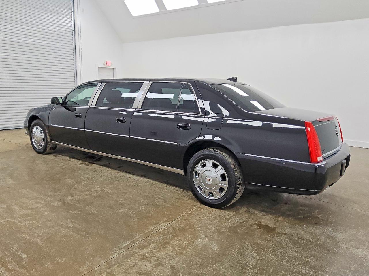 2011 Cadillac Professional Chassis Black vin: 1GE8K9C63BU550314