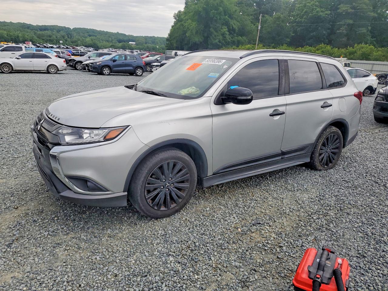 2020 Mitsubishi Outlander Se Серебряный vin: JA4AD3A35LZ006857