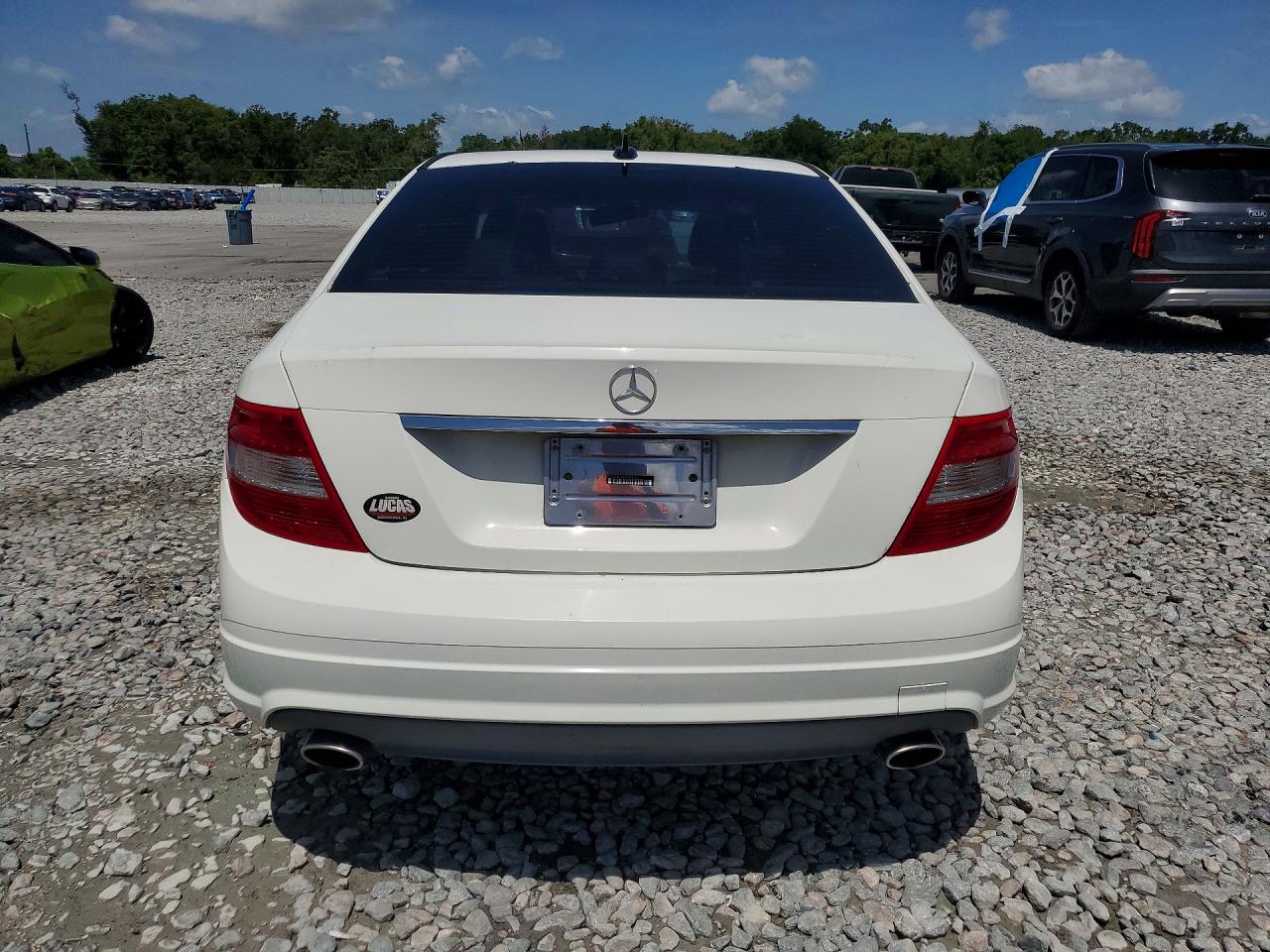 2009 Mercedes-benz C 300 4matic White vin: WDDGF81X49R065262