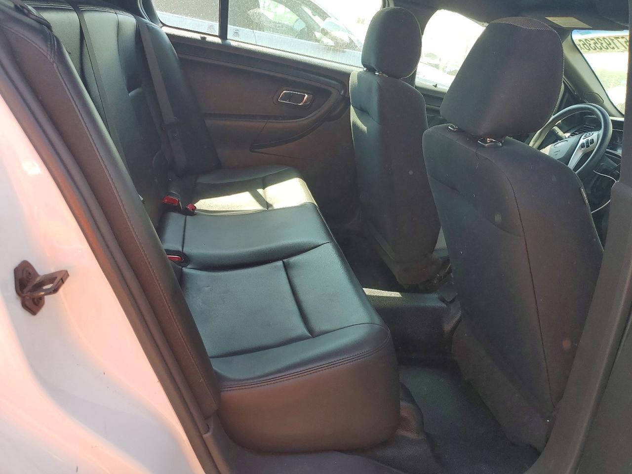 2015 Ford Taurus Police Interceptor White vin: 1FAHP2L82FG102336