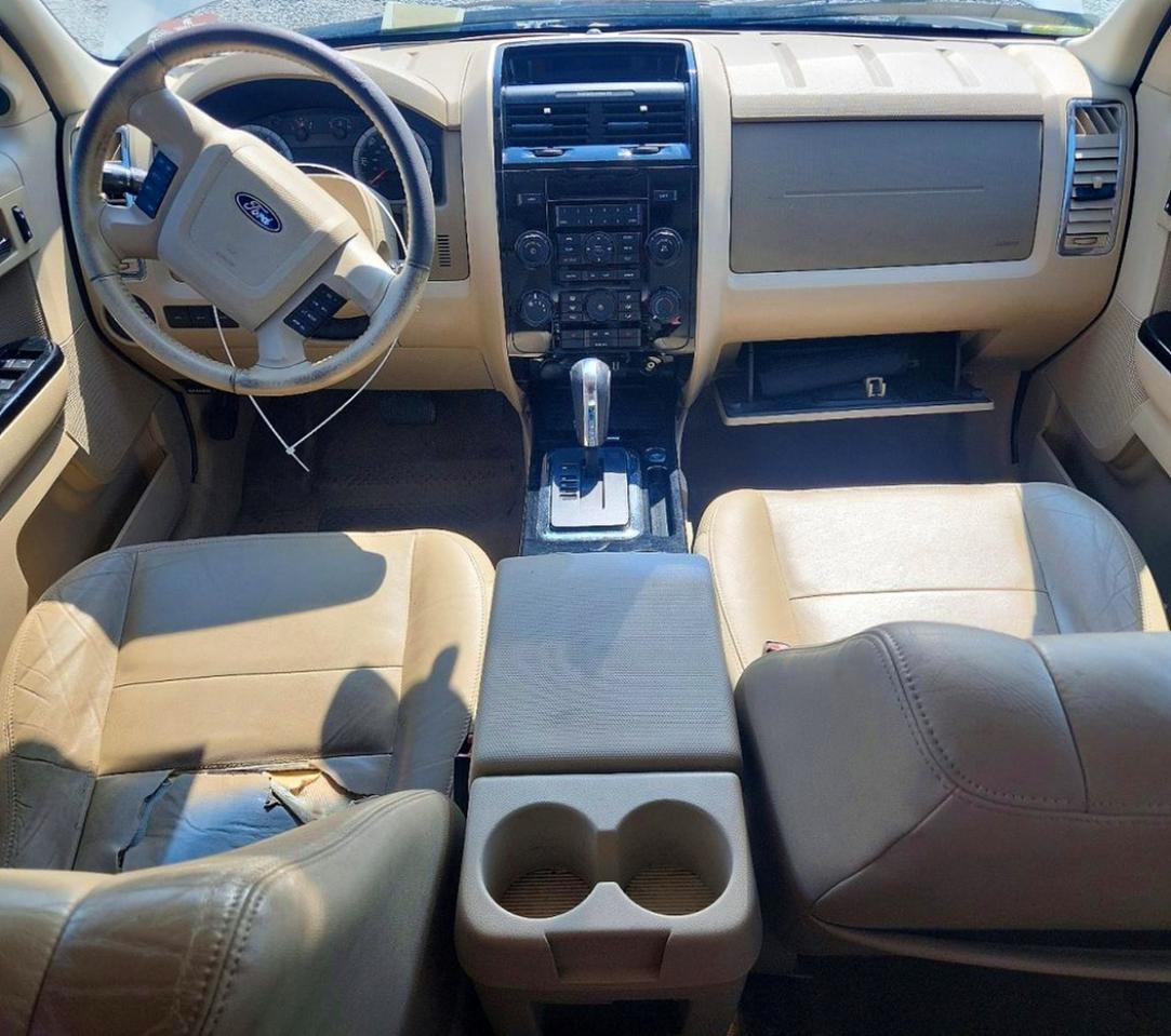 2010 Ford Escape Limited White vin: 1FMCU9EG1AKA68675