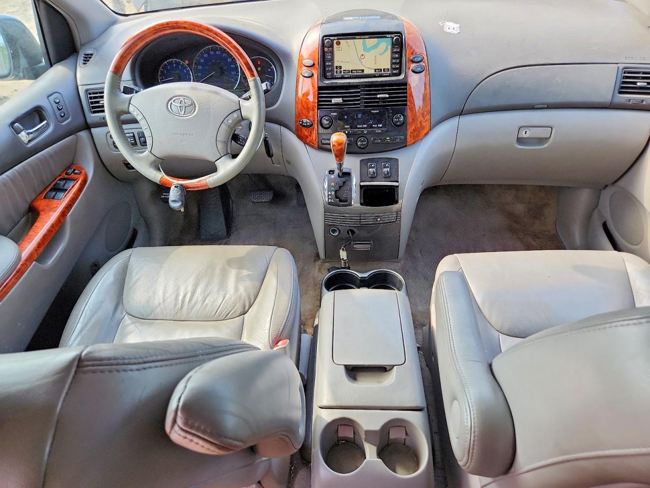 2010 Toyota Sienna Xle Limited Gray vin: 5TDDK4CC0AS032602