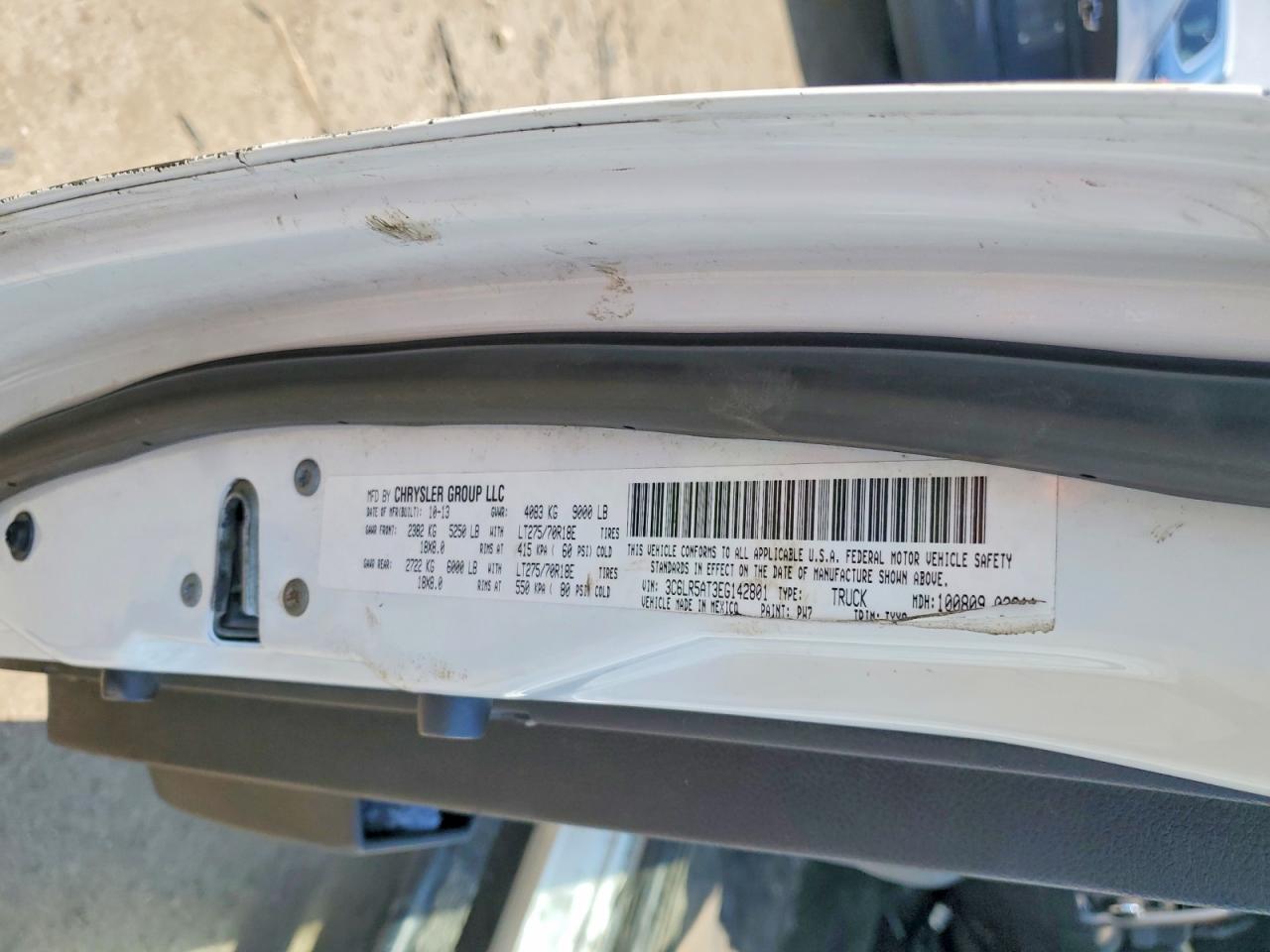2014 Ram 2500 St White vin: 3C6LR5AT3EG142801