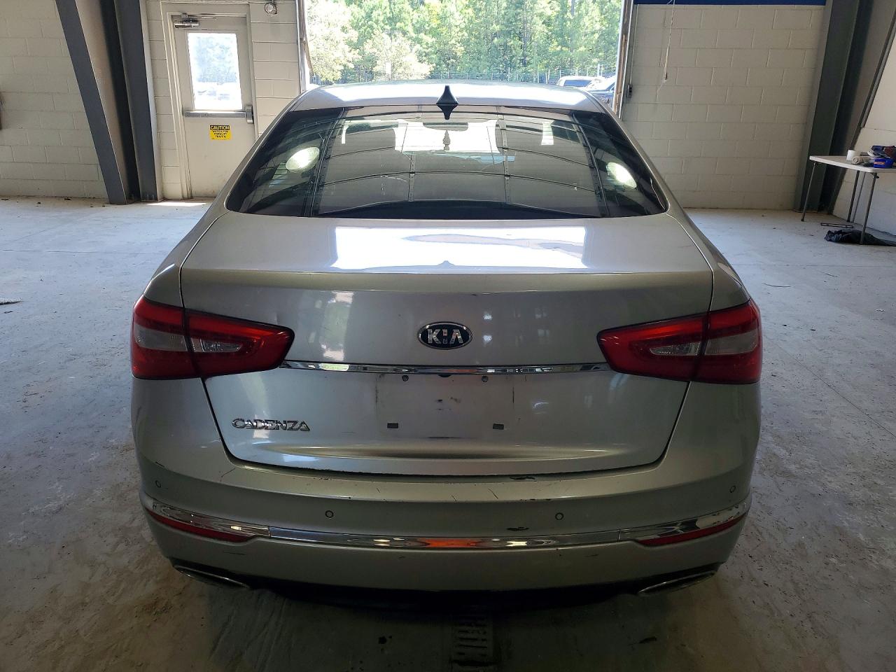 2014 Kia Cadenza Premium Silver vin: KNALN4D78E5128667