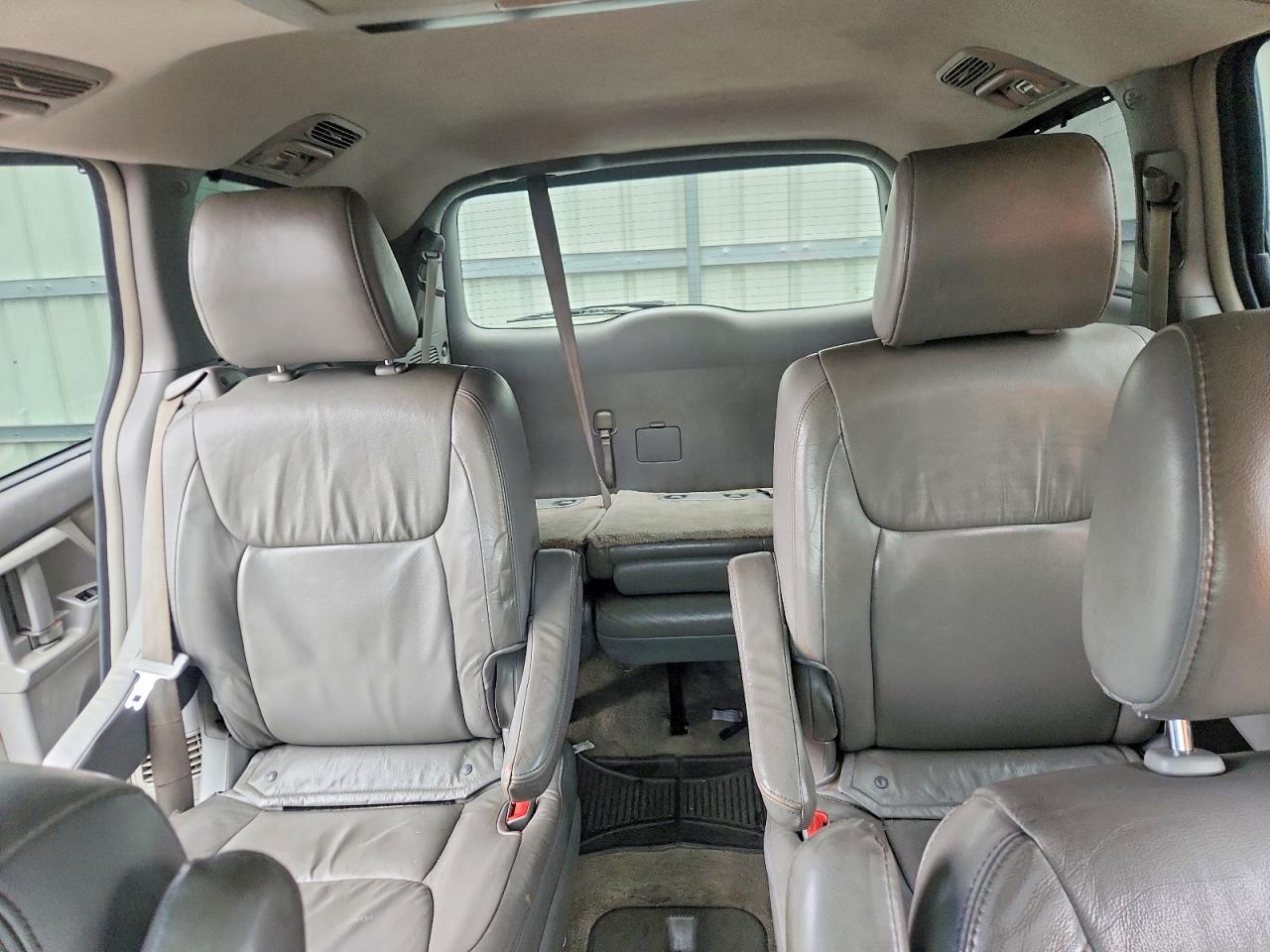 2009 Toyota Sienna Limited Beige vin: 5TDBK22C49S026293