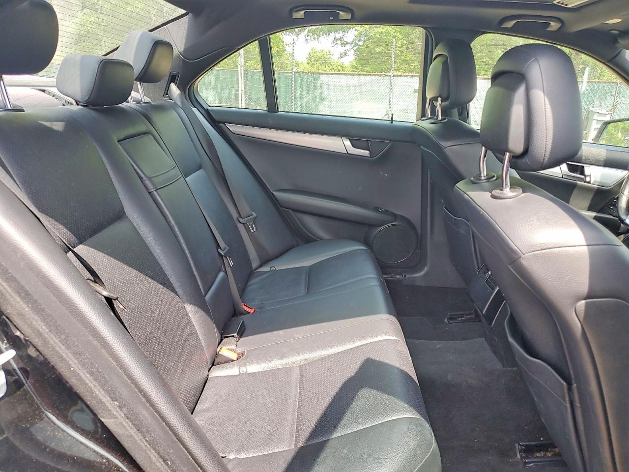 2012 Mercedes-benz C 250 Black vin: WDDGF4HBXCA622829
