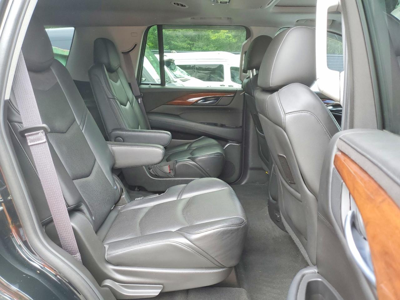 2015 Cadillac Escalade Luxury Black vin: 1GYS4BKJ4FR161206