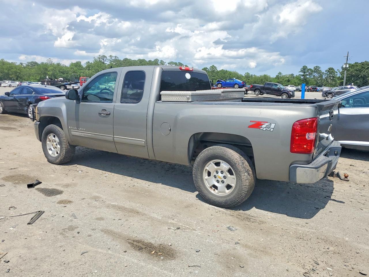 2009 Chevrolet Silverado K1500 Lt Gray vin: 1GCEK29099Z266771