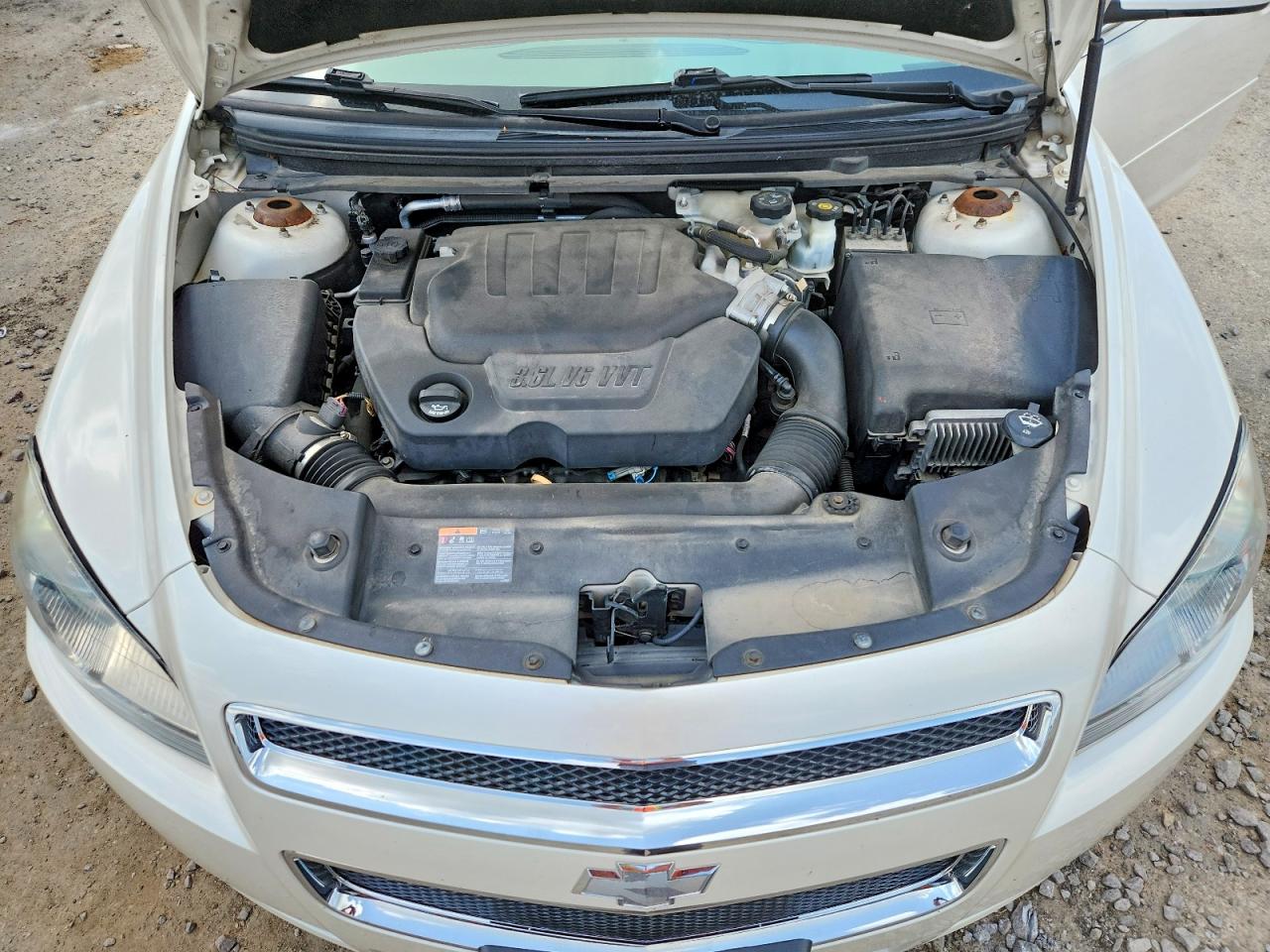 2010 Chevrolet Malibu 2lt White vin: 1G1ZD5E78AF237955