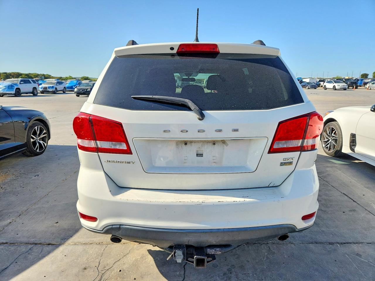 2012 Dodge Journey Sxt White vin: 3C4PDCBG6CT248811