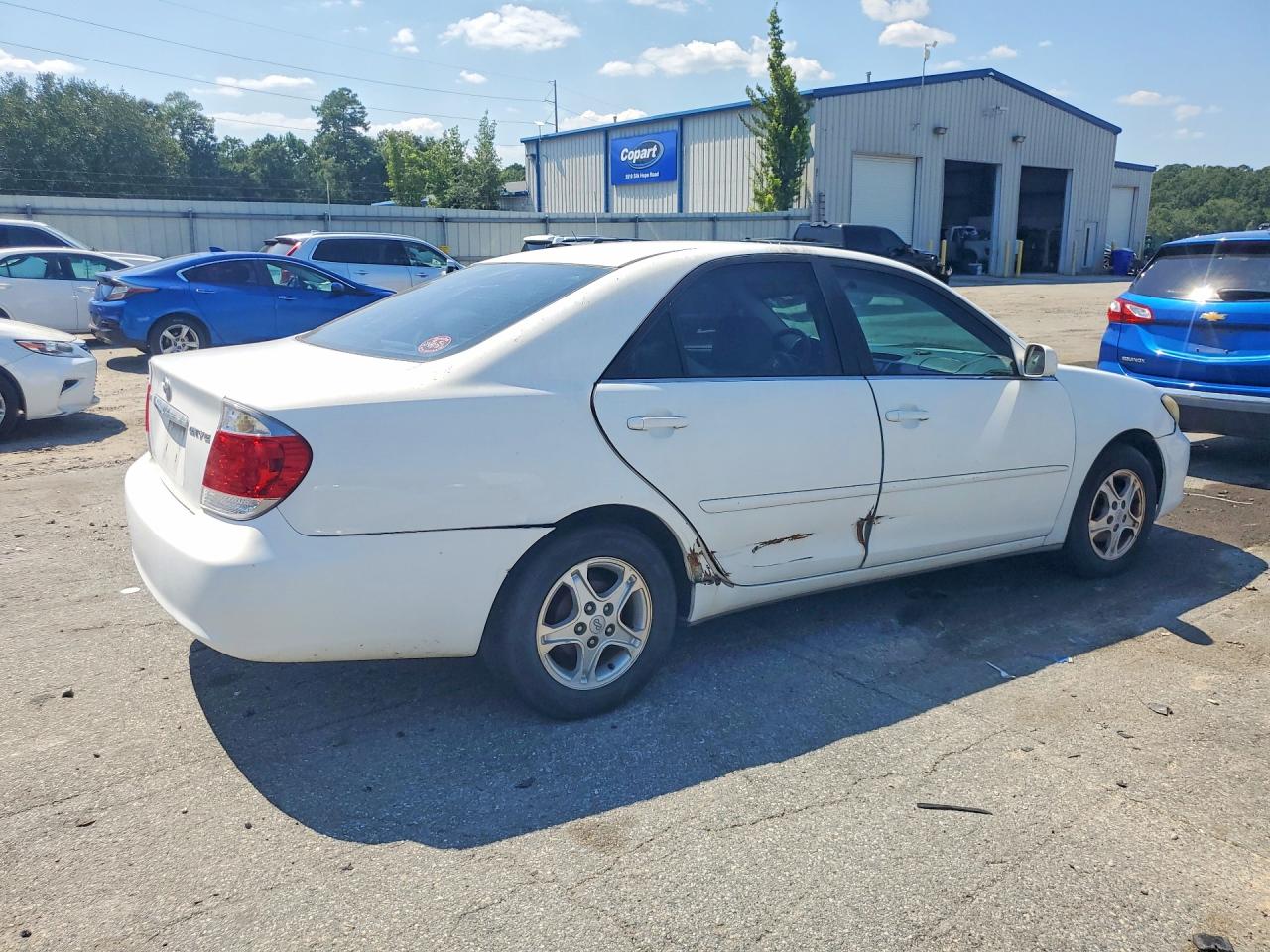 2005 Toyota Camry Le White vin: 4T1BE32K85U383756
