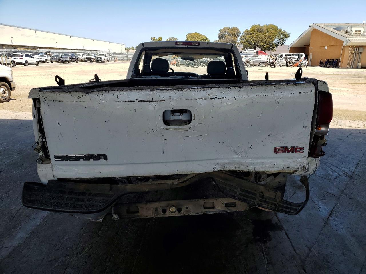 2001 Gmc New Sierra C1500 White vin: 1GTEC14W41Z193994