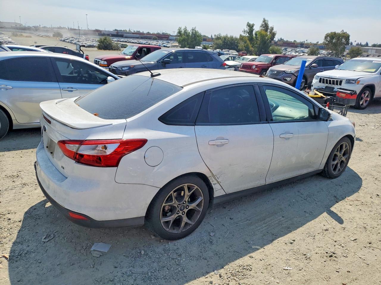 2014 Ford Focus Se White vin: 1FADP3F21EL248213