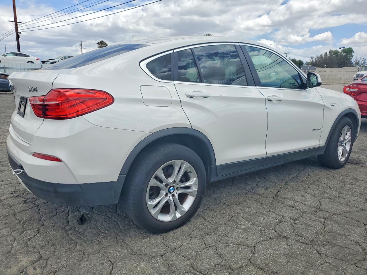 2015 Bmw X4 Xdrive28i Белый vin: 5UXXW3C54F0M88334