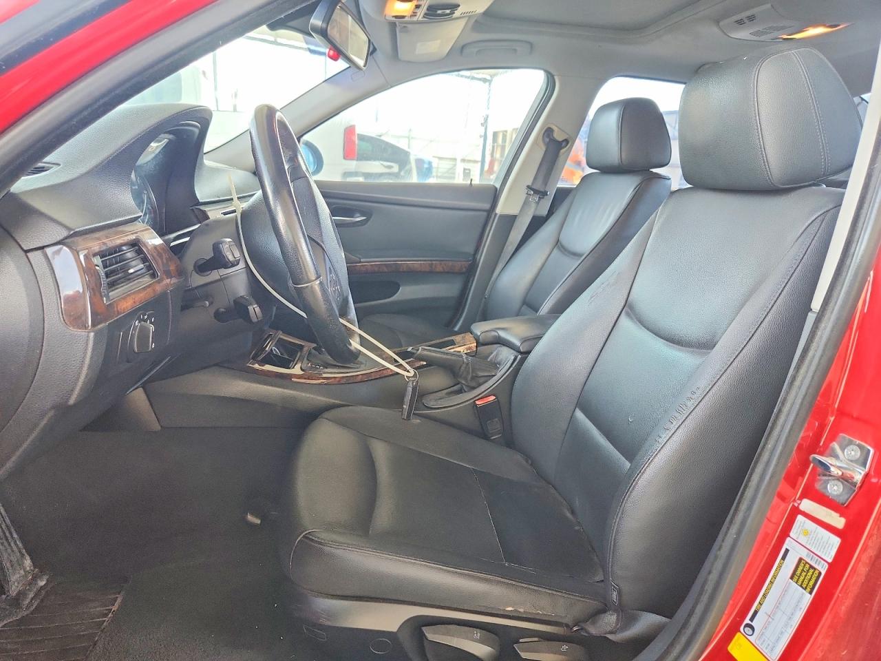 2008 Bmw 328 I Red vin: WBAVA37598NL56559
