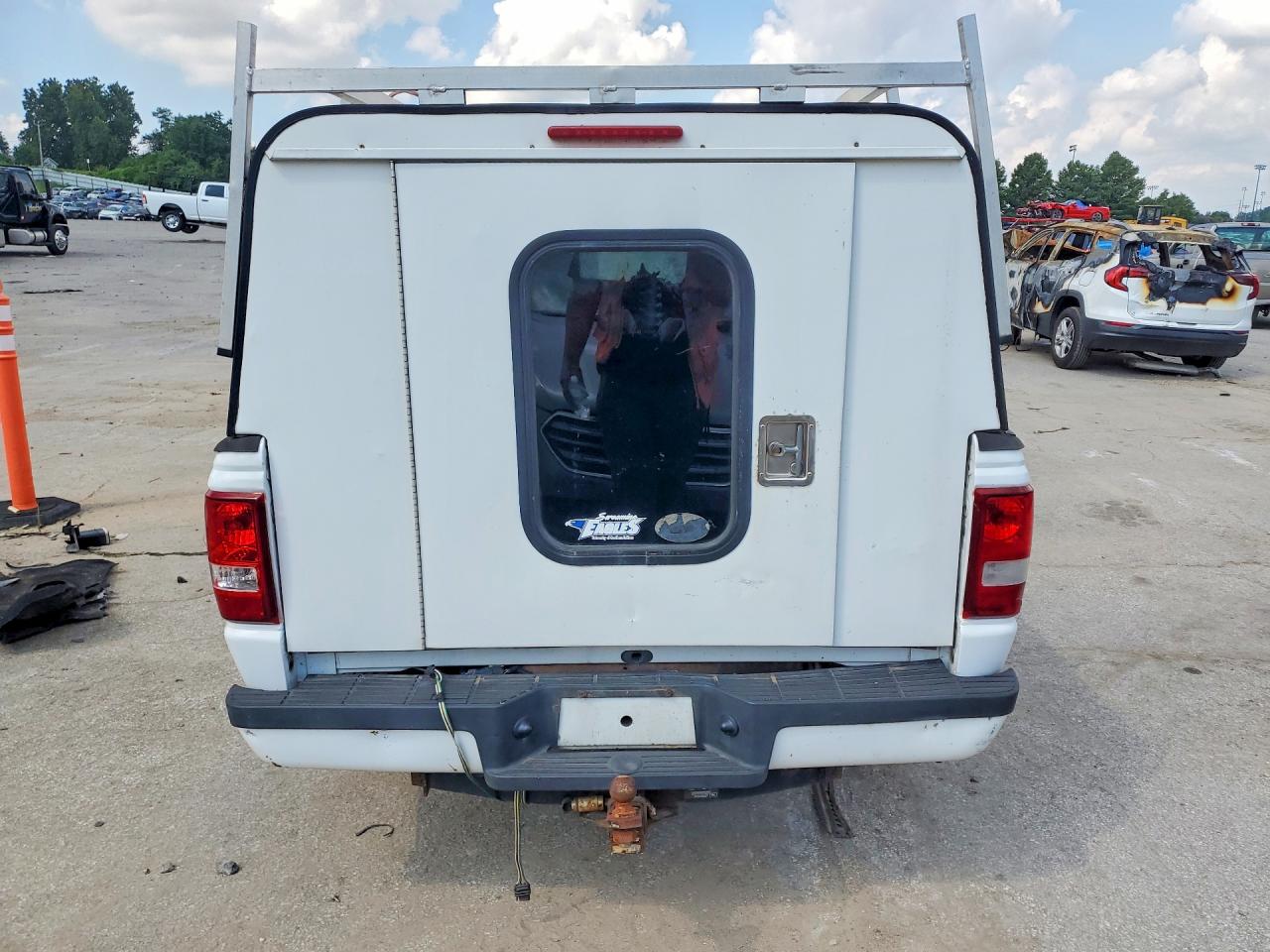 2010 Ford Ranger Super Cab Белый vin: 1FTKR4EE4APA46692
