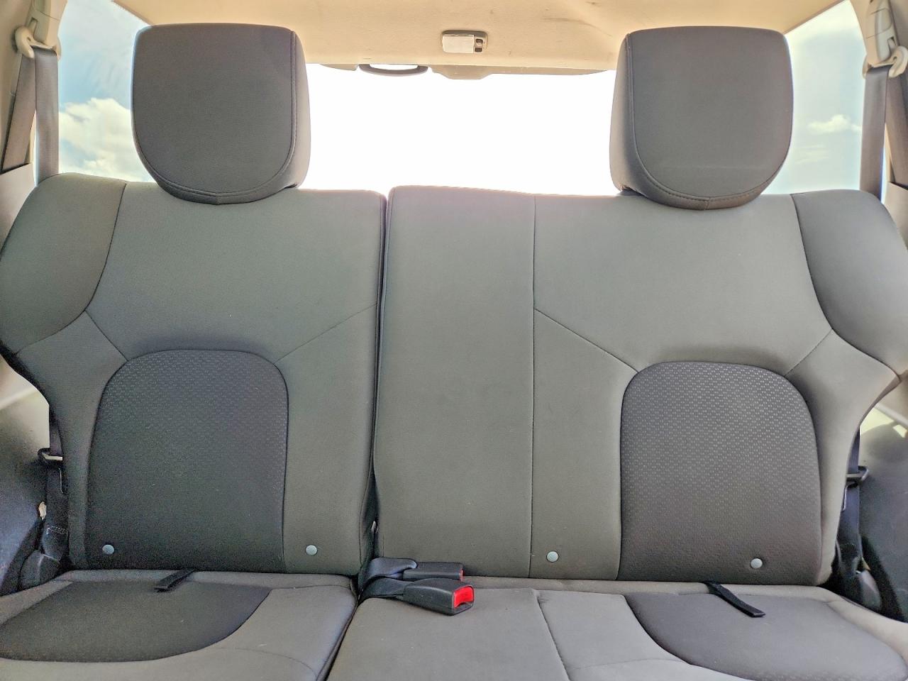 2013 Nissan Xterra X White vin: 5N1AN0NU0DN825638