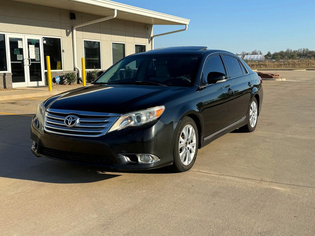 2011 Toyota Avalon Base Black vin: 4T1BK3DB8BU431922