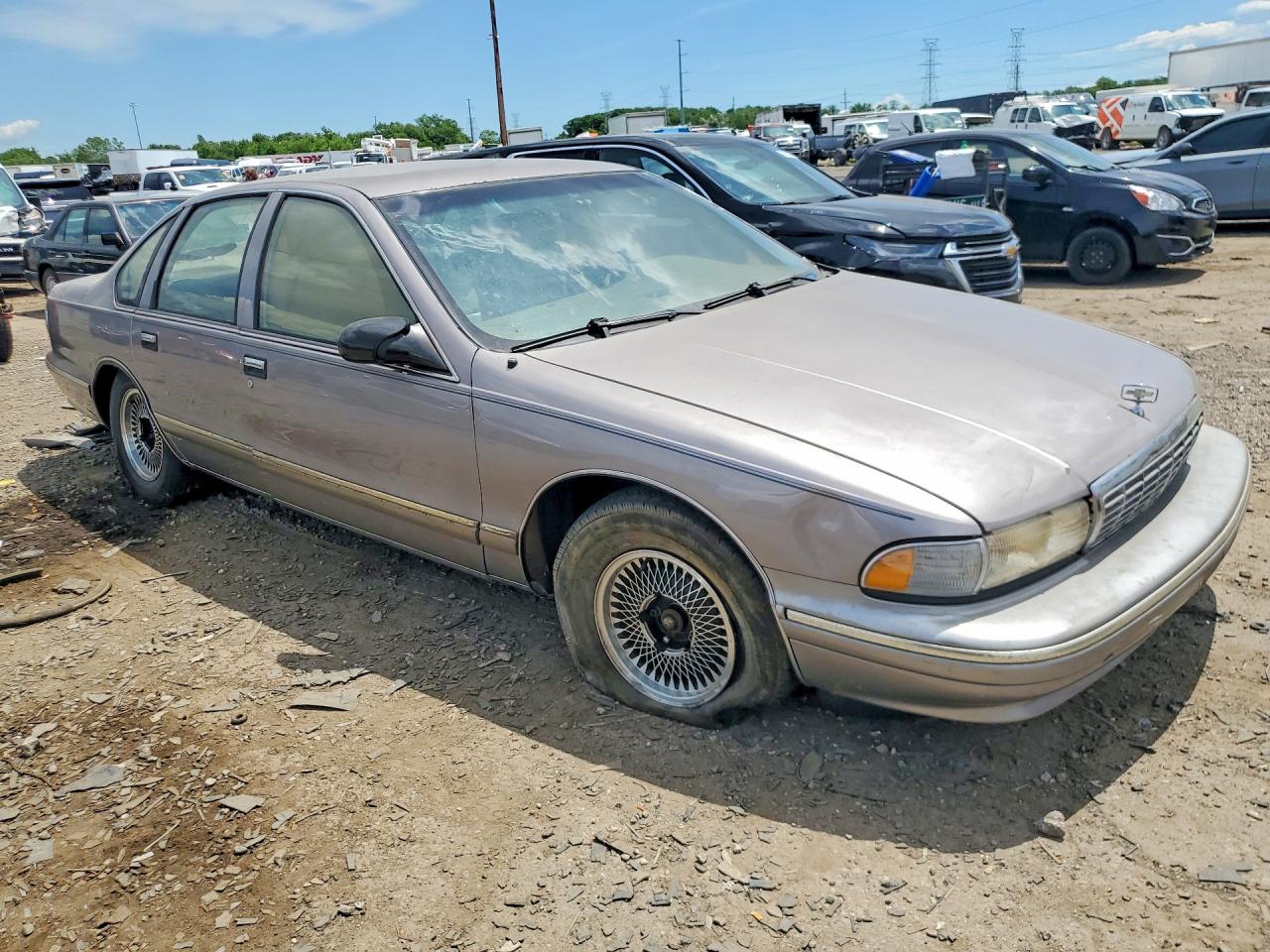 1996 Chevrolet Caprice Classic Cream vin: 1G1BL52W8TR187866